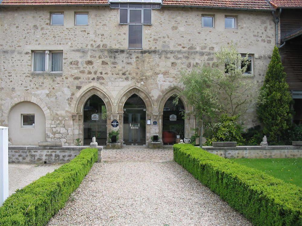 Hotel Abbaye Du Golf De Lesigny Exterior foto